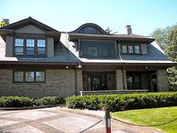 And ok, so we say the house is modest, but it is. Warren Buffett Wikiwand