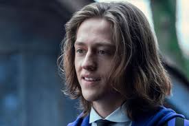 Wednesday: quién envió el mensaje de texto a Merlina Addams al final de la  serie de Netflix