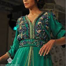Epingle Par Bouchra Boutellaka Sur Tenues Marocaines Caftan Marocain Caftan Hijab Fashionista