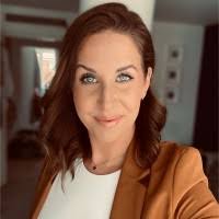 30+ "Holly David" profiles