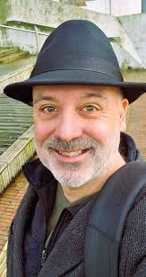 I'm curious, how many of us have had a dream with Richard Rudd in it? If  so, would you mind sharing what that dreams was below 👇🏻?