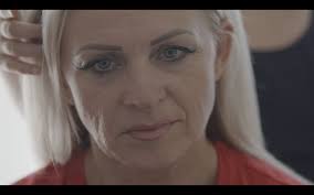 Telex: „Nézd, de szép vagy ezen a képen!”