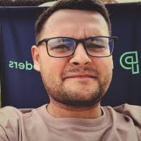 1200+ 'Surowiec' profiles