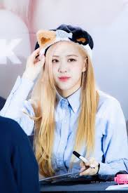 Fullofsun Adli Kullanicinin Blackpink Panosundaki Pin