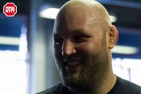 Ben Rothwell: "Min högsta prioritet är att krossa hela divisionen"