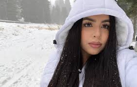 Melanie Salas (@melaniesalaas) • Instagram photos and videos