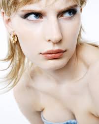 Lisa M. Linnell (@lisamlinnell) • Instagram photos and videos