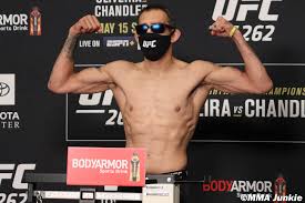 Don't miss out on the crowning of a new ufc lightweight champion at ufc 262, live from las vegas on may 15, 2021. Knaecncfpinjbm