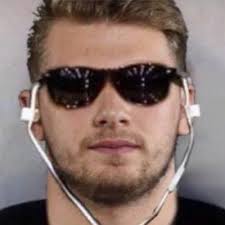 Posts with replies by 𝕊𝕥𝕖𝕧𝕚𝕖 Styles (@StevieJohnson13)