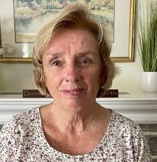 Diane Mcelwain's Instagram, Twitter & Facebook