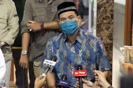 Dari info yang beredar di kalangan wartawan, penangkapan munarman kabarnya dilakukan oleh detasemen khusus (densus) 88 terkait tindak pidana terorisme. Breaking News Munarman Ditangkap Densus 88