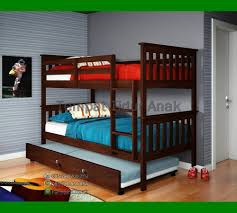 Memiliki kamar tidur yang indah bukan berarti kamu harus mendekorasi dengan banyak hal. Desain Kamar Anak Laki Laki Sederhana Radea