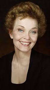 Just noticed that Spence's Mom...aka Arthur s wife in real life...was cook 