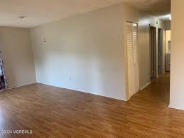 34 Northrup Dr, Brick, NJ 08724