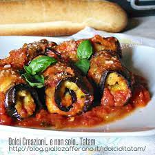 The involtini should fit snugly in the dish. Involtini Di Melanzane Alla Parmigiana Ricetta Vegetariana
