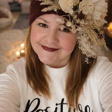 I want to hold a woman's circle for healing. What rental spaces can hold 10  women? I want to do a monthly circle to serve our community.