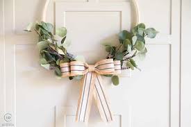 Learn how to make a bow for your wreaths and more. Summer Hoop Wreath Simply Designing With Ashley