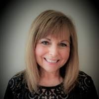 Karen Pecora's Instagram, Twitter & Facebook