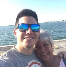 Moms can spot fake friends or bad boyfriends