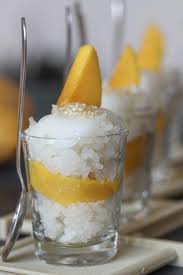 Riz Gluant Au Lait De Coco Et Mangue Fraiche Koaw Niew Ma Muang Recette Riz Gluant Gluant Dessert Thai