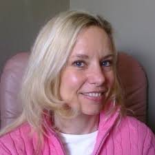 Lisa Mannes's Instagram, Twitter & Facebook