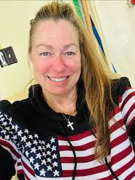 This made me laugh toooo hard & think of waaay too many friends who won't  let me post photos!!! 🥴#dianasstory