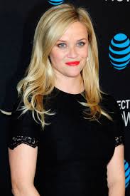The 50 Best Red Lips Of The Year Blonde With Blue Eyes Blonde Hair Blue Eyes Wear Red Lipstick