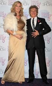 Penny, lady stewart, is an english model, photographer, tv presenter, tv personality and special constable. Penny Lancaster Shows Off Her Baby Bump Photos Huffpost