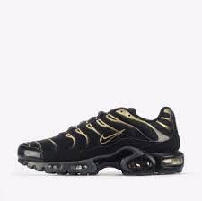 Nike Air Max Plus Tn Tuned Men S Shoes In Black Metallic Gold Nike Casualtrainers Pink Nike Shoes Mens Accessories Fashion Gold Trainers