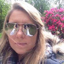 Get current address, cell phone number, email address, relatives, friends and a lot more. Danielle Greenwood Daniecg83 Twitter