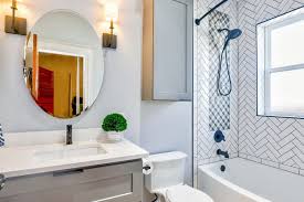 Alasannya adalah karena desain ini cocok untuk digunakan pada kamar mandi seluruh rumah tanpa. 6 Trik Desain Kamar Mandi Modern Dengan Luasan Terbatas Halaman All Kompas Com