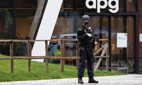 Jurgen conings went missing after reportedly threatening a virologist. Lichaam Van Jurgen Conings Gevonden Bij Maaseik Nrc