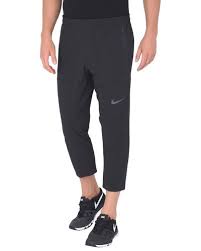 Un bon équipement vous permettra d'organiser au mieux vos évasions en pleine nature : Pantacourt Synthetique Nike Pour Homme En Coloris Noir Lyst
