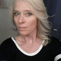 Lori Schuster's Instagram, Twitter & Facebook