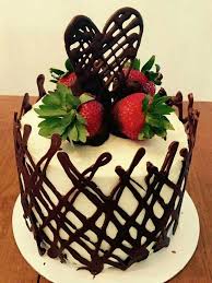 Pin On Gateau Anniversaire Chocolat