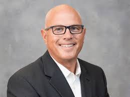 Ralph Plumb's Instagram, Twitter & Facebook