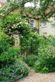 Designing An English Garden Cottage Garden Small English Garden Beautiful Gardens