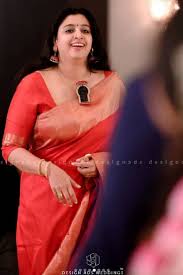 Samyuktha Varma Looks Stunning As She Rocks A Classic White Mund Saree | Hot  Sex Picture