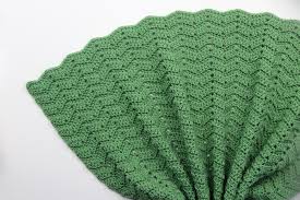 Patterns preceded by an plus sign (+) require free registration (to that particular pattern site, not to knitting pattern central) before viewing. Easy Peephole Chevron Crochet Blanket Free Crochet Pattern Sigoni Macaroni