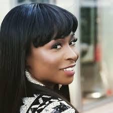 Shira Smith's Instagram, Twitter & Facebook