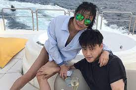 Kim's father married cherie lim in 2003, who then became kim's stepmother. Kim Lim Divorced Mothership Sg News From Singapore Asia And Around The World