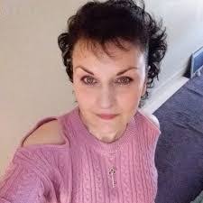 Lizz Lopez's Instagram, Twitter & Facebook