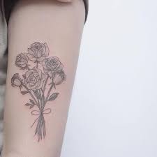 Mehr als 120 campingplätze in frankreich. Floral Bouquet Tattoo By Lindsay April Inked On The Left Arm Bouquet Tattoo Flower Tattoo On Ribs Minimalist Tattoo