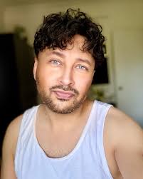 Ryan Dias (@ryandiasing) • Instagram photos and videos