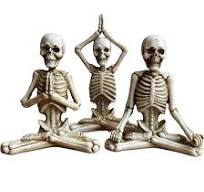 QIAOIDEA - Juego de 3 esqueletos de yoga, estatua de hueso, para Halloween,  yoga, calavera, mesa de meditación, decoración coleccionable, decoración ...