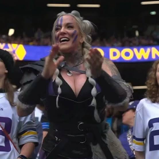 The Queen of the North! : r/minnesotavikings