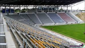 Krzesełka ze stadionu pogoni trafiły do 38 klubów trwa zimowa przerwa w rozgrywkach ekstraklasy. Stadion Pogoni Szczecin 71 Imgbb