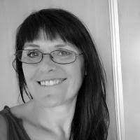 Happy Wax warmers fill your home with delicious, fresh and natural aromas