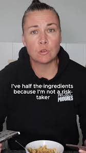 Ingredients (For the halved recipe I made) 200g Chickpeas 200g Dark  chocolate Drain and rinse chickpeas Blend chickpeas Melt chocolate Add  melted chocolate to the chickpeas Blend again Put in the fridge