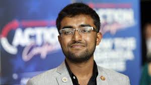 Who are Turning Point convention attendees voting for?